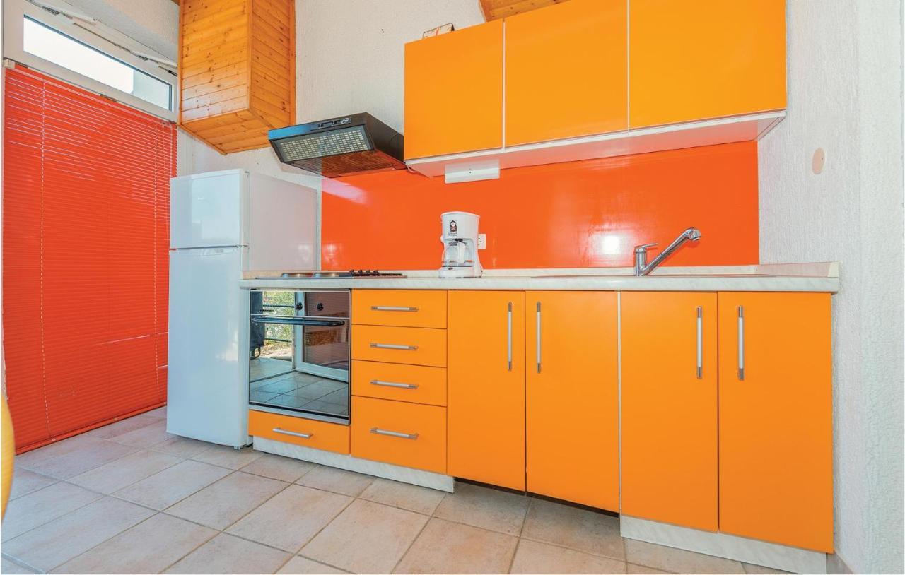 One-Bedroom Apartment in Rogoznica Rogoznica  Buitenkant foto