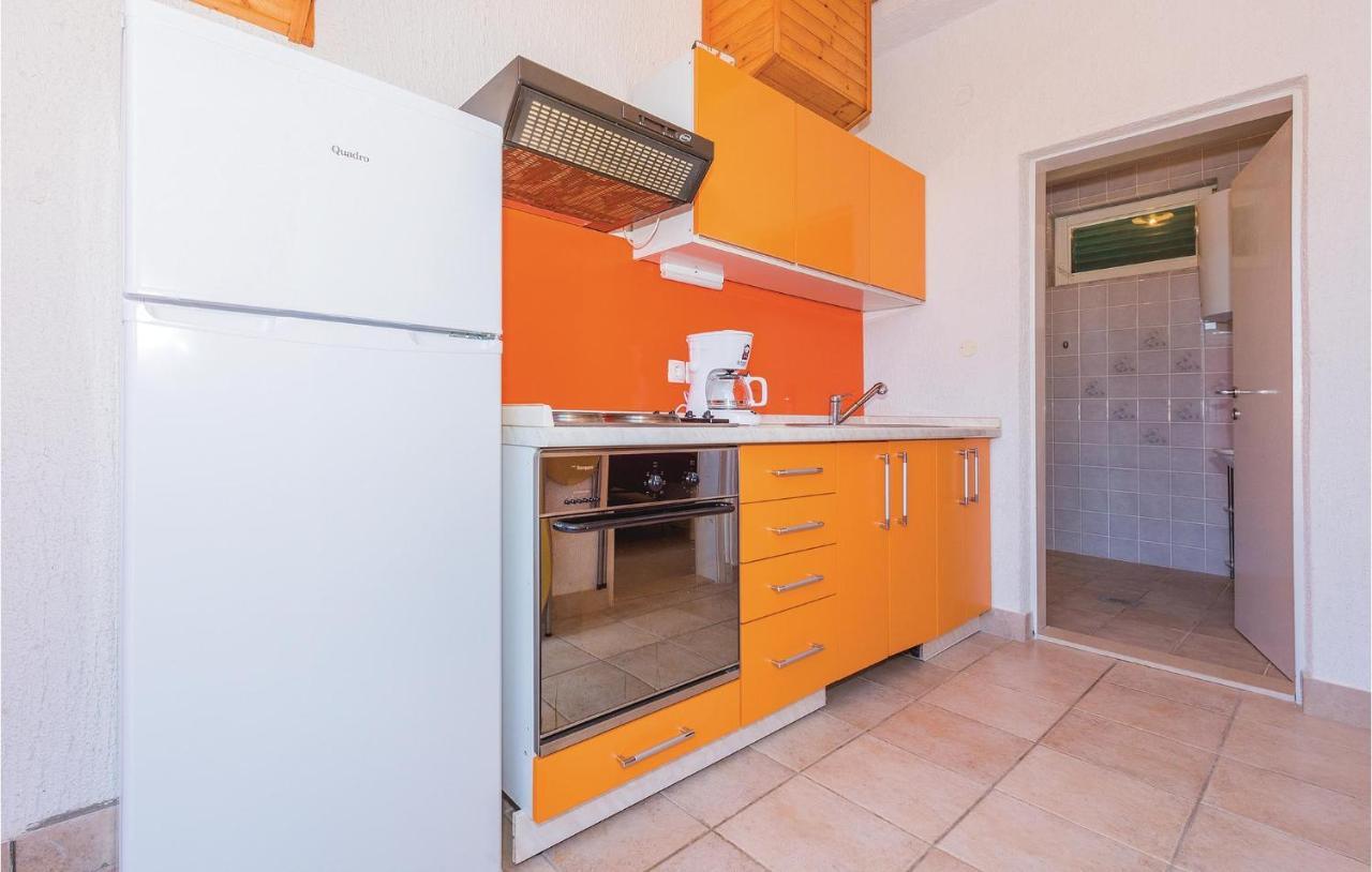 One-Bedroom Apartment in Rogoznica Rogoznica  Buitenkant foto