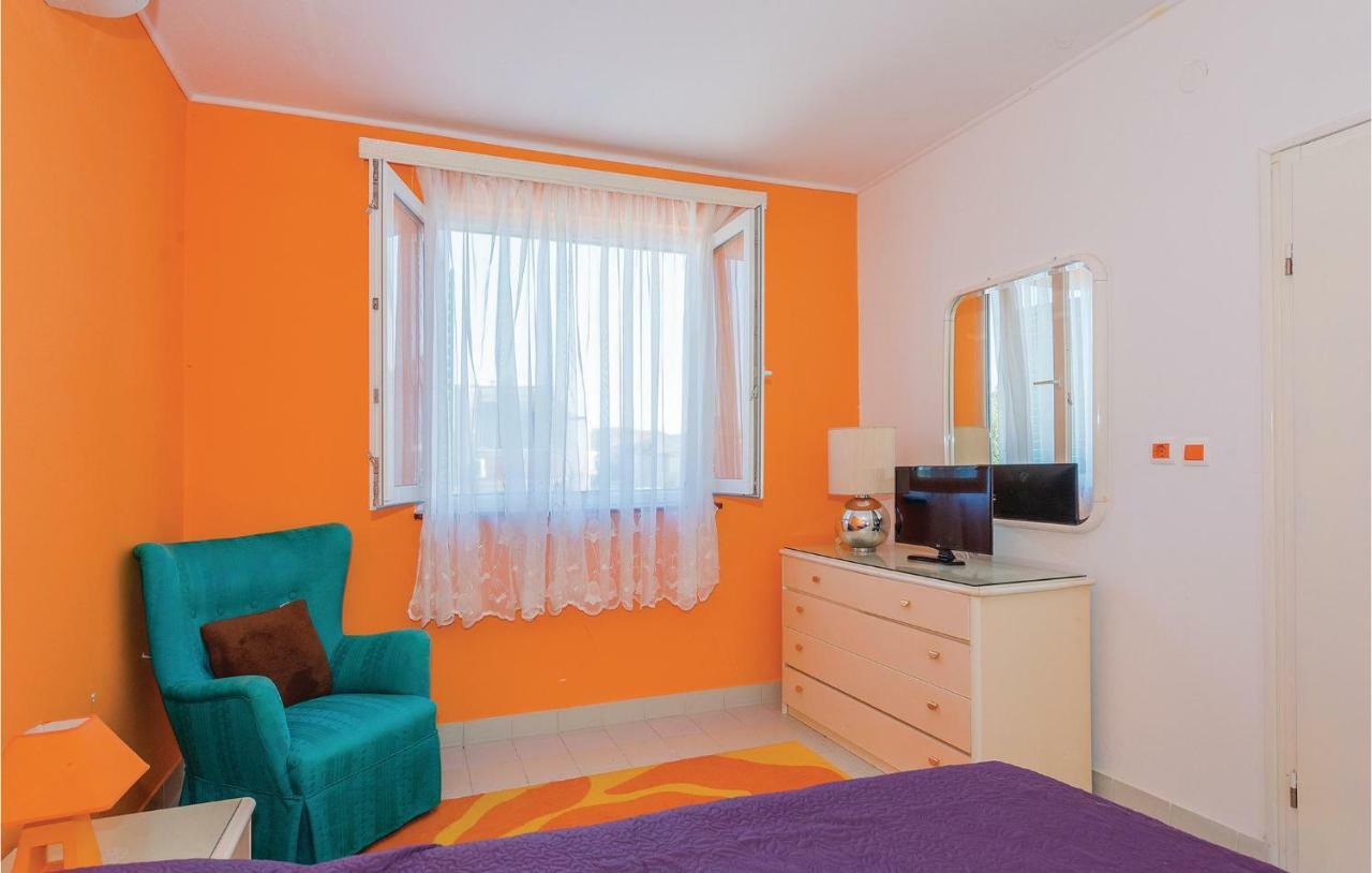One-Bedroom Apartment in Rogoznica Rogoznica  Buitenkant foto